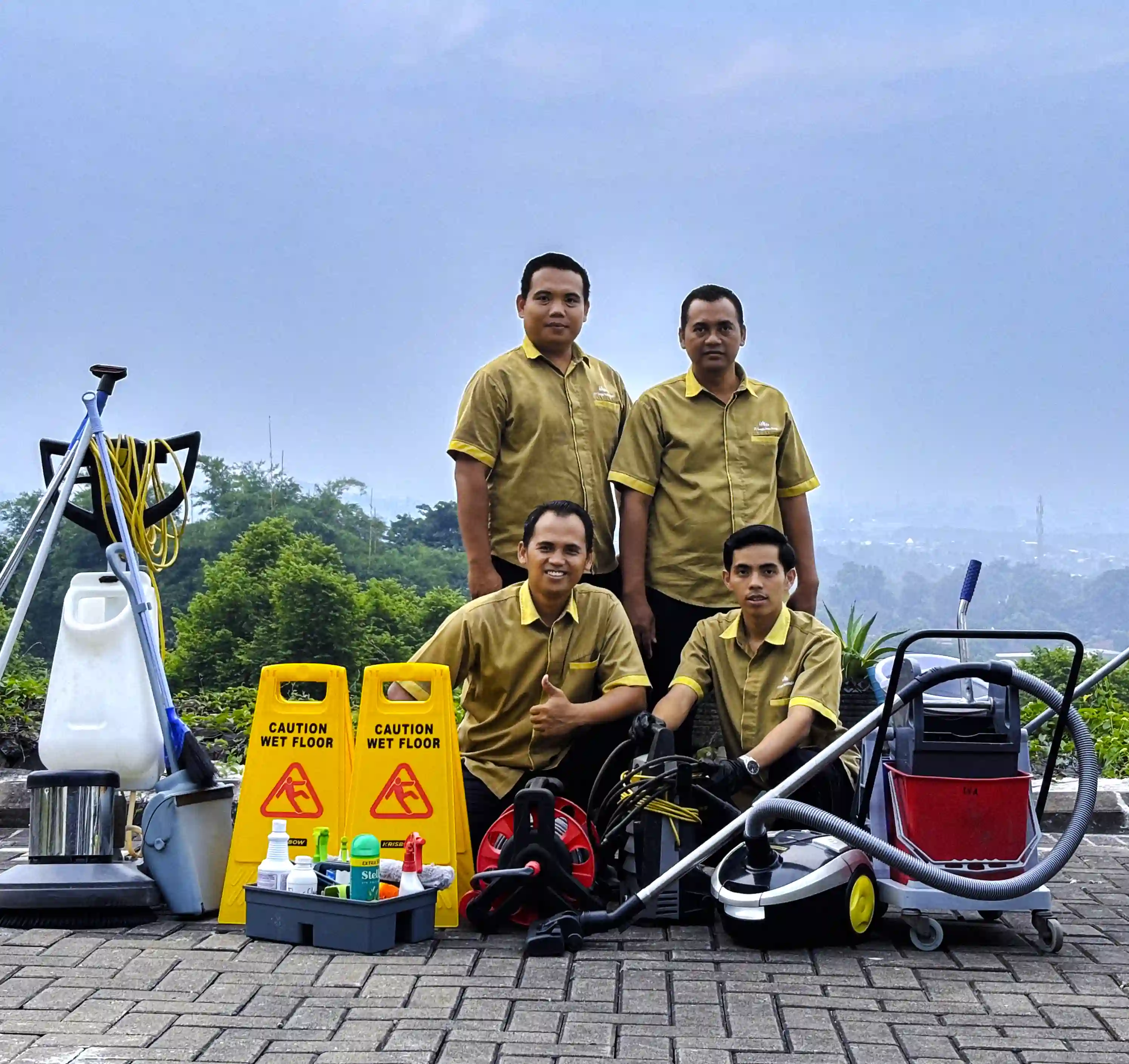 TUM Clean full equipment